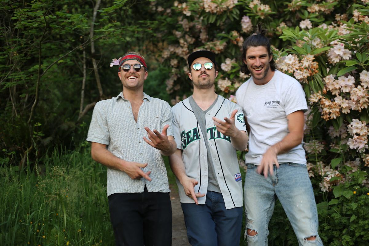 The Good Husbands in the flowers